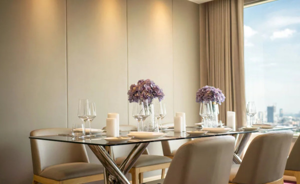 아바니 리버뷰 2 베드룸 스윗