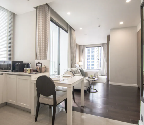 더 필라스 이그제큐티브 스튜디오 레지던스