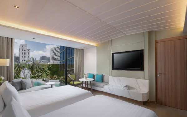 프리미어 풀 뷰