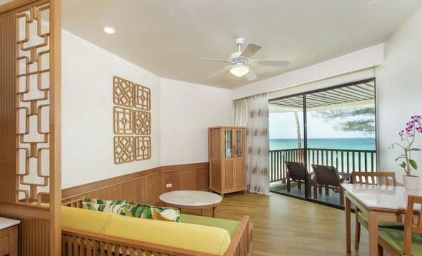 주니어 스윗 오션 프론트