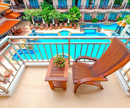 그랜드 디럭스 풀뷰